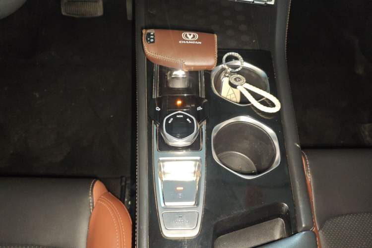 Used Changan Eado 2022 PLUS Blue Whale NE 1.4T GDI DCT Prestige Edition
