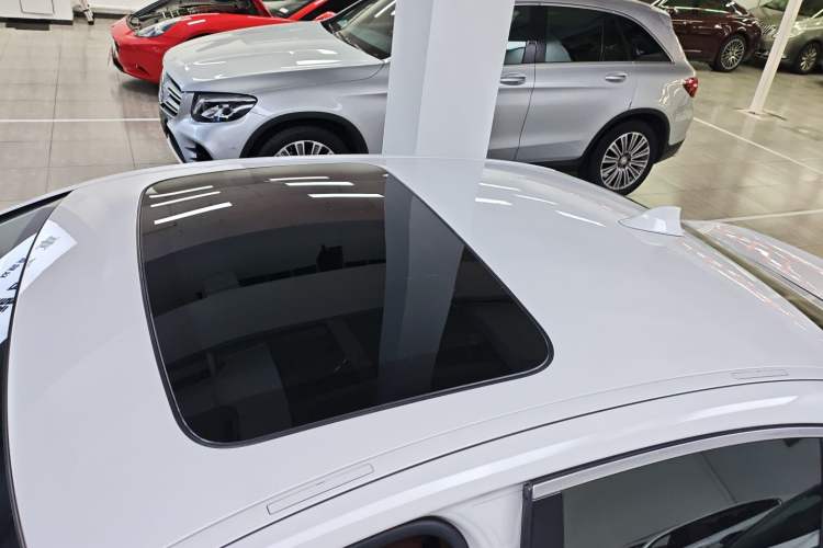 Used BMW 5 Series 2014 520i Elegant Edition
