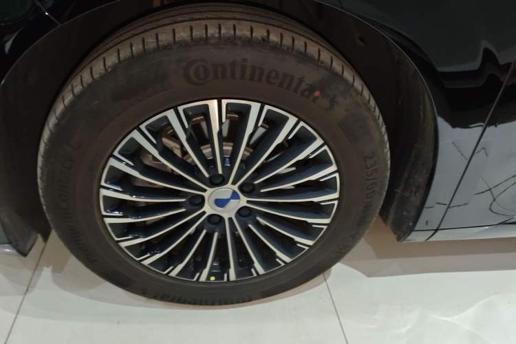 Used Denza D9 2022 DM-i 970 Four-Wheel Drive Flagship Model