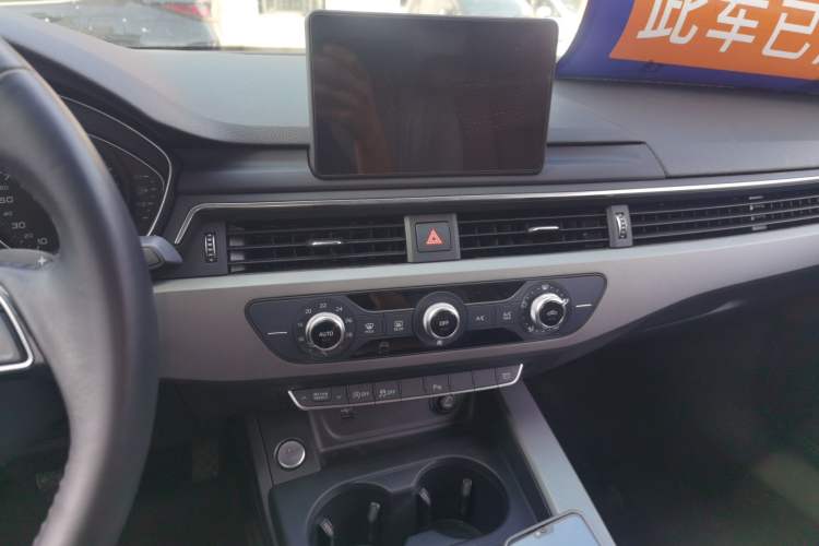 Used Audi A4L 2018 30th Anniversary Edition 40 TFSI Trendy Model
