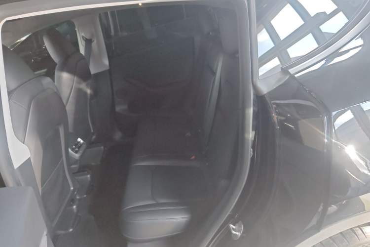 Used Tesla Model Y 2022 Rear-Wheel-Drive Version
