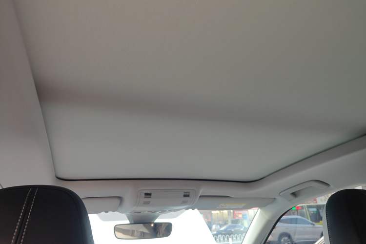 Used Volkswagen Tharu 2025 New Sharp 1.5L Ambitious Edition