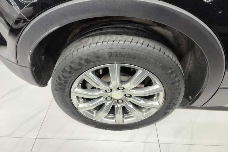 Used Cadillac XT4 2020 28T Two-Wheel-Drive Leading Version
