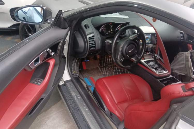 Used Jaguar F-TYPE 2016 3.0 SC Hardtop Version
