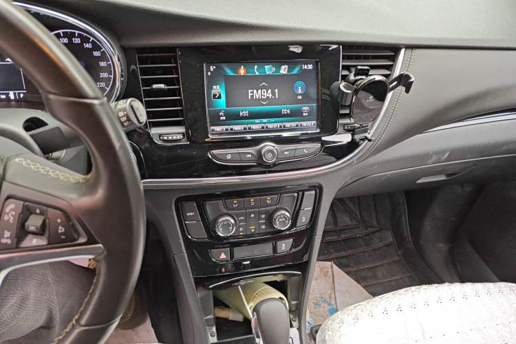 Used Buick Encore 2017 18T Automatic Two-Wheel Drive Urban Elite Model
