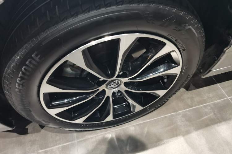 Used Toyota Avalon 2023 2.5L Luxury Edition