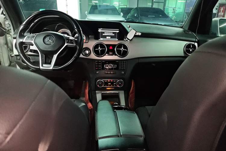 Used Mercedes-Benz GLK-Class 2015 GLK 300 4MATIC Fashion Edition Ultimate Version