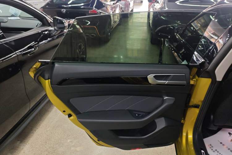 Used Volkswagen FAW-Volkswagen CC 2021 380TSI Striking Edition
