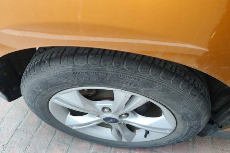 Used Ford Focus 2015 Hatchback 1.6L Manual Comfort Edition
