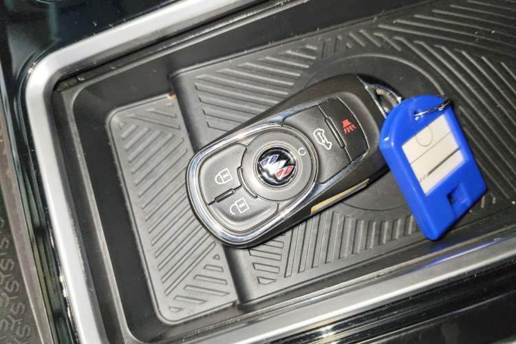 Used Buick GL8 2023 ES Lu Zun Comfort Model
