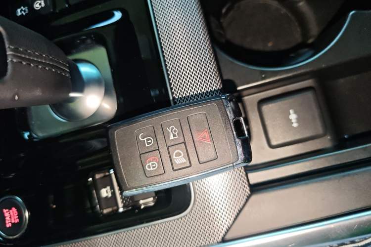 Used Jaguar XEL 2024 2.0T 250 PS R-DYNAMIC S Advanced Sport Edition