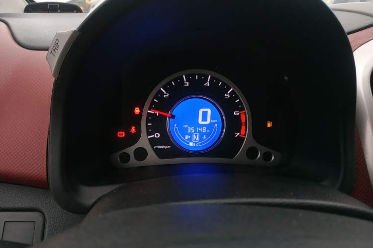 Used Changan Benni 2015 1.4L IMT Luxury Version China IV Standard
