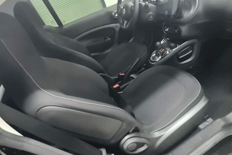 Used  fortwo 2018 1.0L 52kW Hardtop Passion Edition China V Standard
