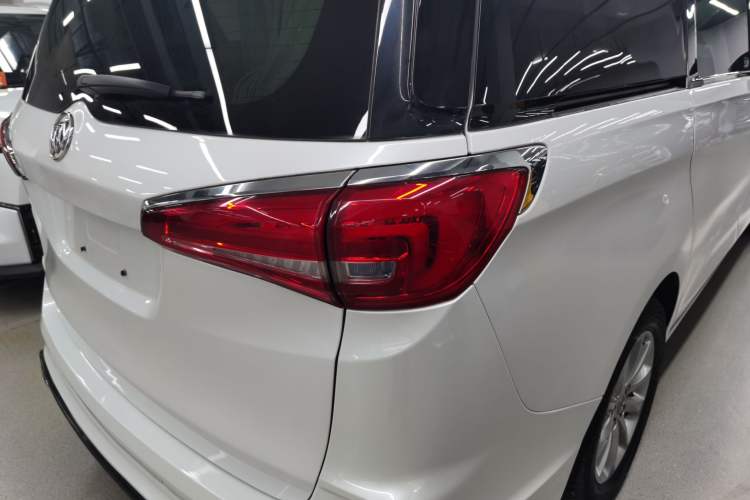 Used Buick GL8 2018 ES 28T Comfort Model China VI Standard