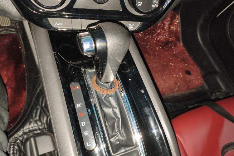 Used Honda Vezel 2022 1.5L CVT Elite Smart Edition
