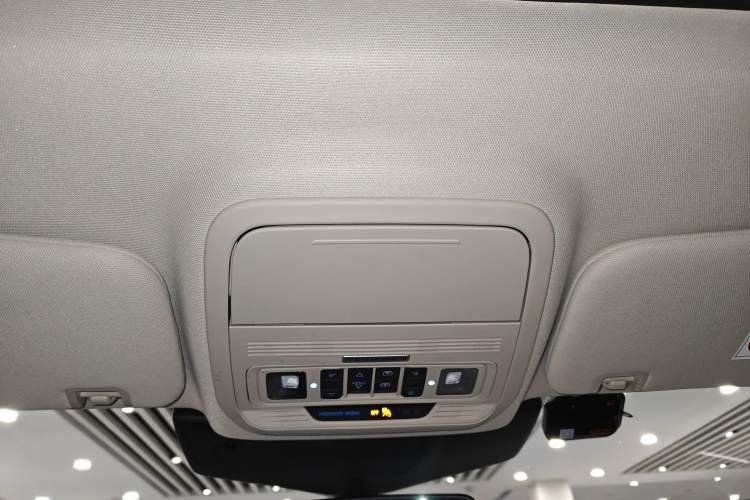 Used Ford Explorer 2020 EcoBoost 285 4x4 Titanium Edition 6 Seats
