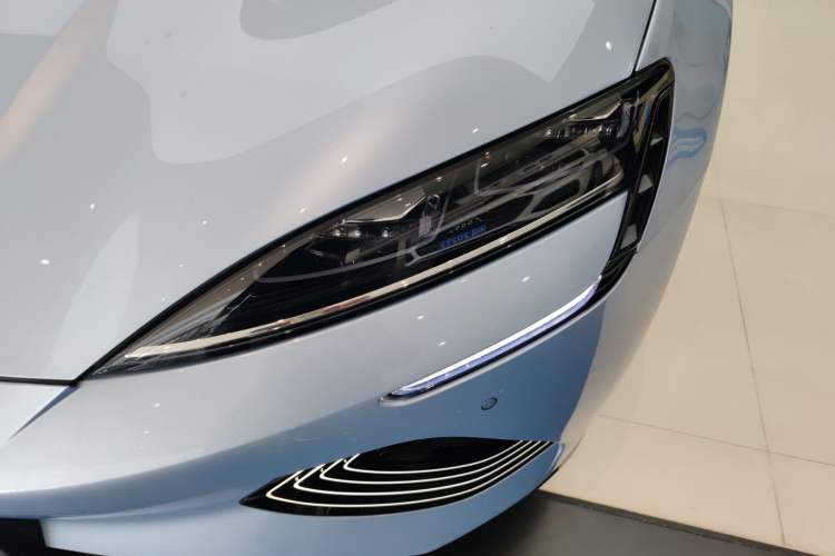 Used BYD Seal 2022 550 km Standard Range Rear-Wheel Drive Prestige Version
