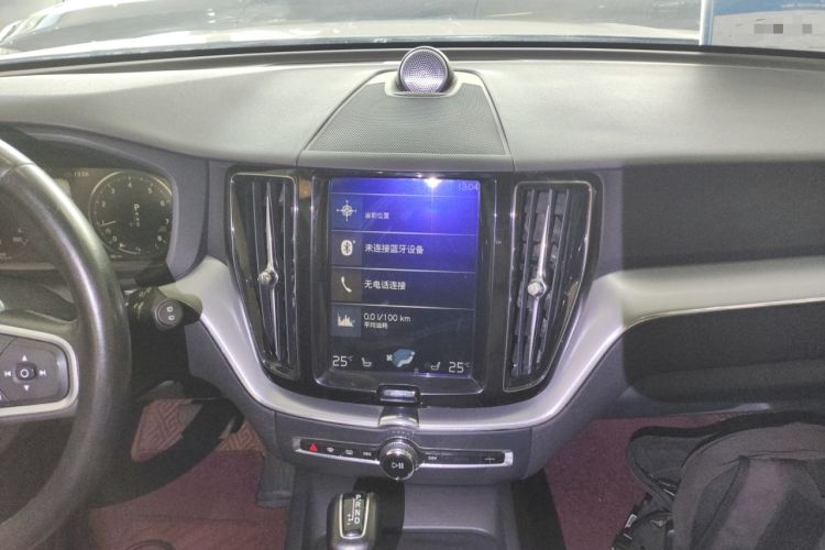 Used Volvo XC60 2019 T5 4x4 Smart Edition China V Standard
