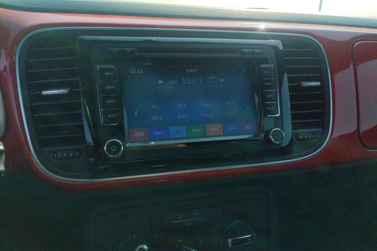 Used Volkswagen Beetle 2015 180TSI model
