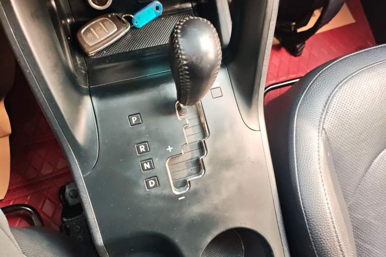 Used Hyundai ix35 2015 2.0L Automatic 2WD Smart Version China V Standard
