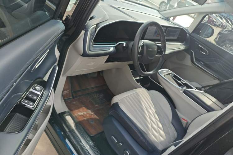 Used SAIC MAXUS G90 2022 2.0T Interstellar Six-Seater Edition