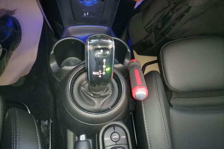 Used  MINI 2019 1.5T COOPER Classic Edition
