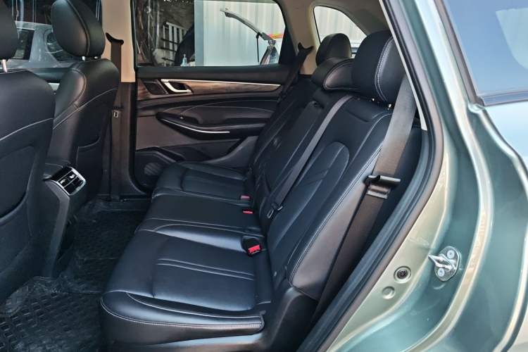 Used  E5 2023 1.5L DE-i 100KM Comfort Edition 7-Seater
