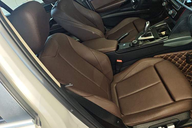 Used BMW 3 Series 2018 320Li Fashion Model
