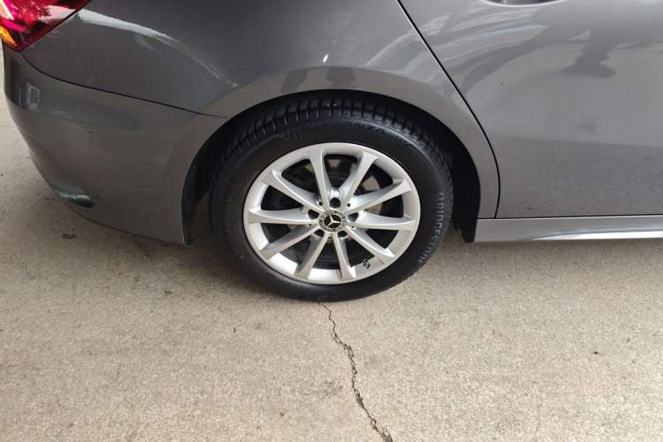 Used Mercedes-Benz A-Class 2022 Restyled A 200 L Sport Sedan Fashion Version
