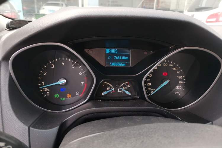 Used Ford Focus 2017 Hatchback 1.6L Automatic Comfort Plus SmartDrive Edition
