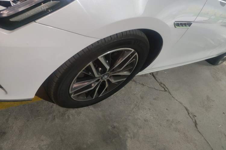 Used BYD Qin Pro New Energy 2019 DM Super Edition 1.5TI Automatic Smart Connect Speedy Model China VI Standard
