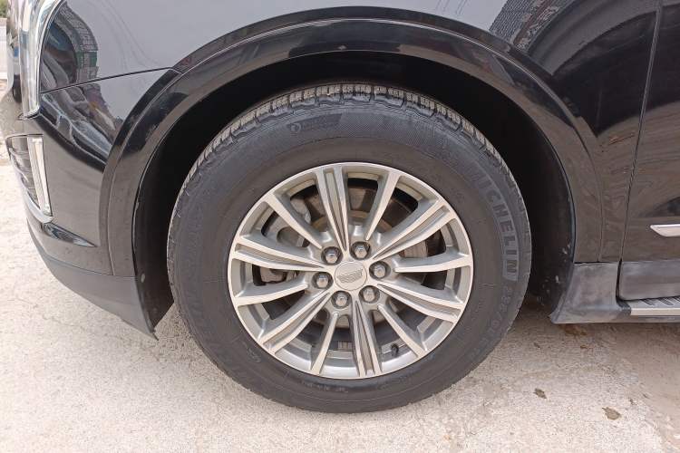 Used Cadillac XT5 2018 25T Luxury Model
