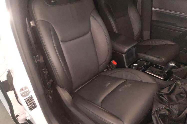 Used  Grand Commander 2022 2.0T Two-Wheel Drive Elite Version
