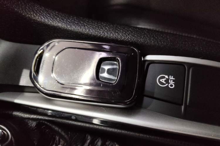 Used Honda Civic 2016 220TURBO CVT Prestige Edition
