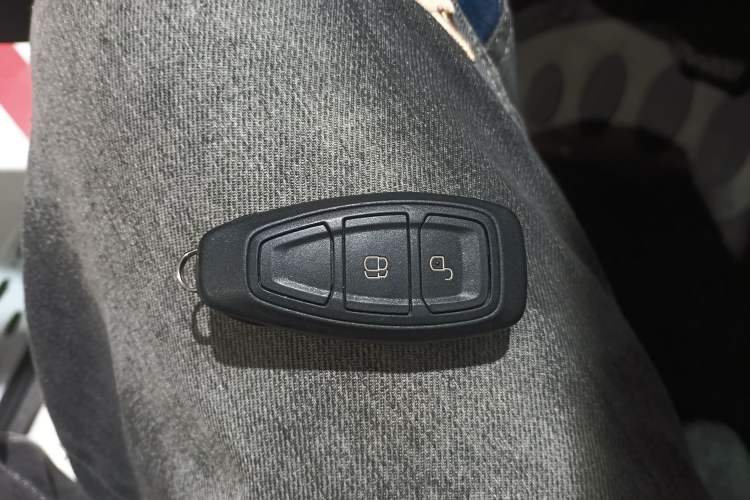 Used Ford EcoSport 2013 1.5L Automatic Prestige Model
