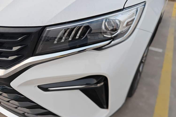 Used Geely Auto Jiajie 2023 Geely Jiaji L 1.5TD DCT Luxury Model
