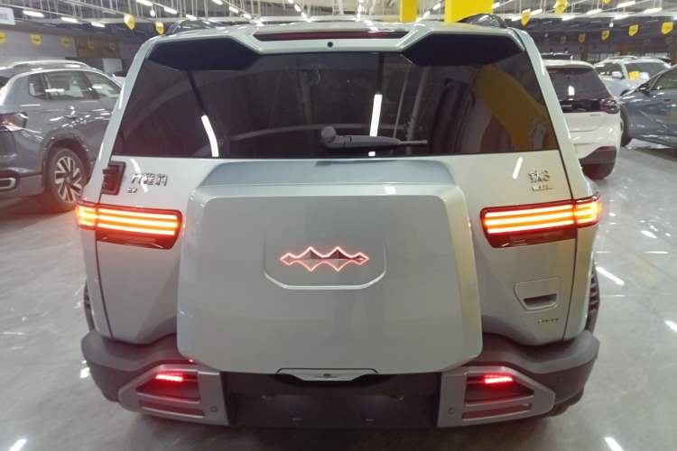 Used  Titanium 3 2025 501KM All-Wheel Drive Intelligent Driving Ultra Version
