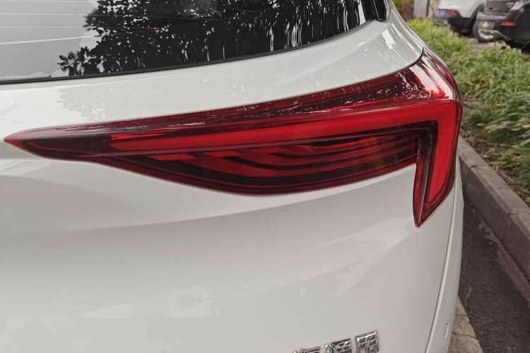 Used Buick Velite 6 2023 Revised Version 430 km Range – Commuter Edition