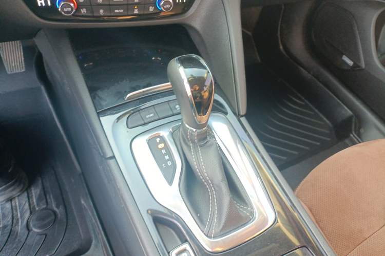 Used Buick Regal 2017 28T Luxury Edition
