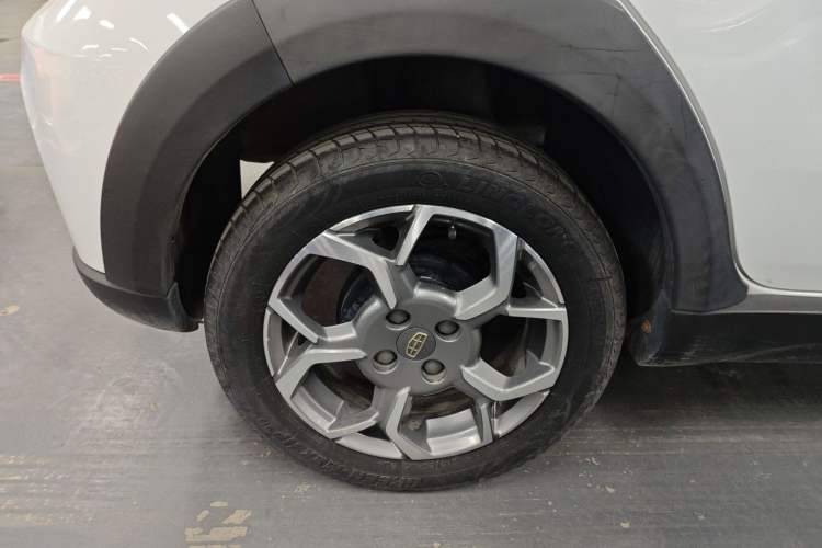 Used Geely Auto Vision X1 2017 1.3L Automatic Fun Edition
