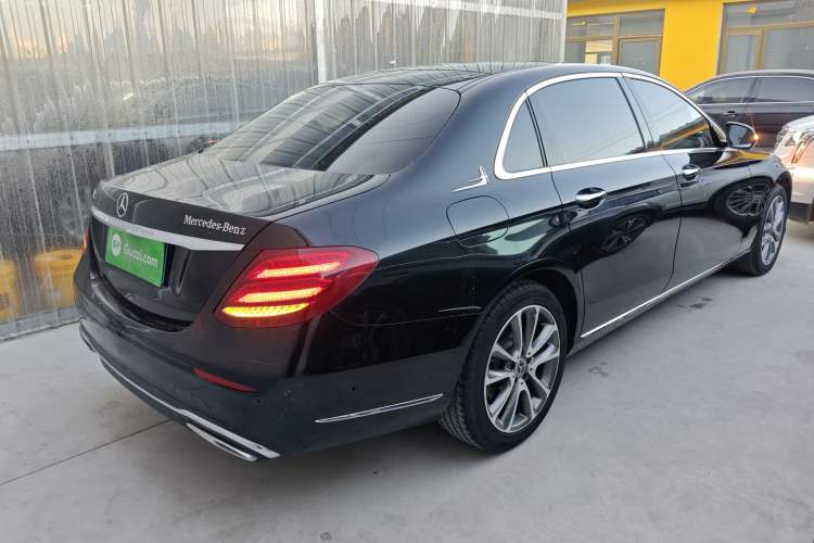 Used Mercedes-Benz E-Class 2018 Facelift E 300 L Luxury Edition