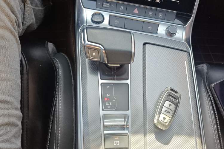 Used Audi A6L 2021 40 TFSI Luxury Dynamic Edition
