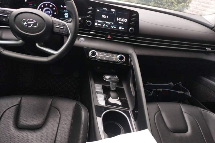 Used Hyundai Elantra 2022 1.5L CVT GLX Elite Edition