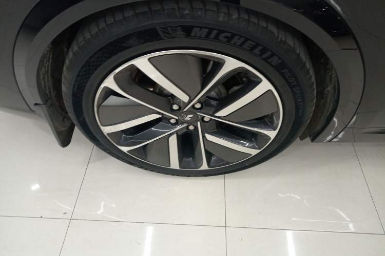 Used Li Auto L9 2022 Max model
