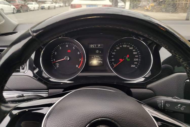 Used Volkswagen Sagitar 2015 1.6L Automatic Comfort Model