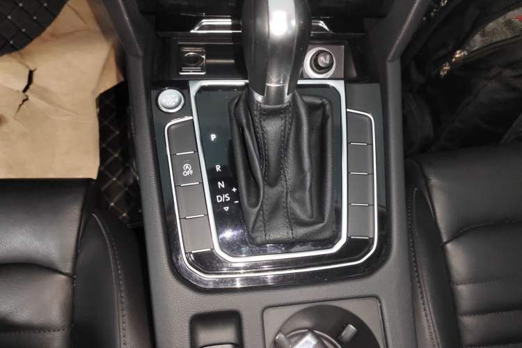 Used Volkswagen Magotan 2019 330TSI DSG Luxury Version China VI Standard