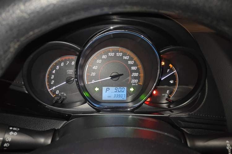 Used Toyota YARiS L 2021 X-Trail 1.5L CVT Luxury Edition
