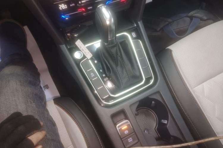 Used Volkswagen Magotan 2026 30 Million Vehicles Selected Model 380TSI DSG Luxury Edition
