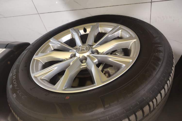 Used Honda CR-V 2023 240TURBO Two-Wheel Drive Deluxe Edition 7 Seats