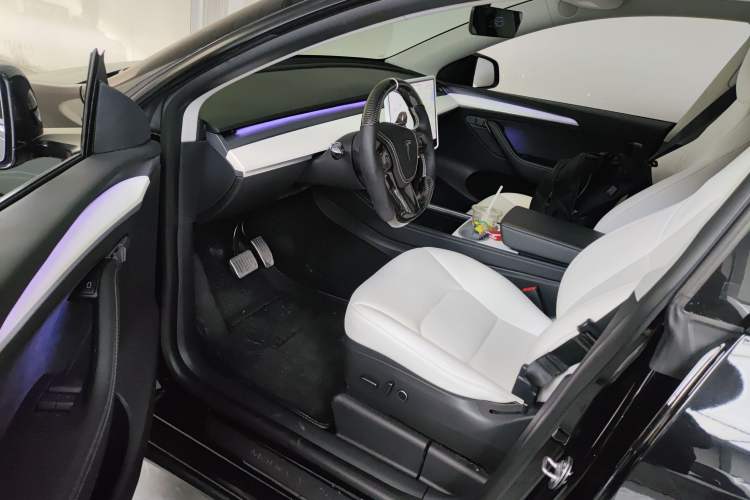 Used Tesla Model Y 2021 Standard Range Rear-Wheel Drive Version